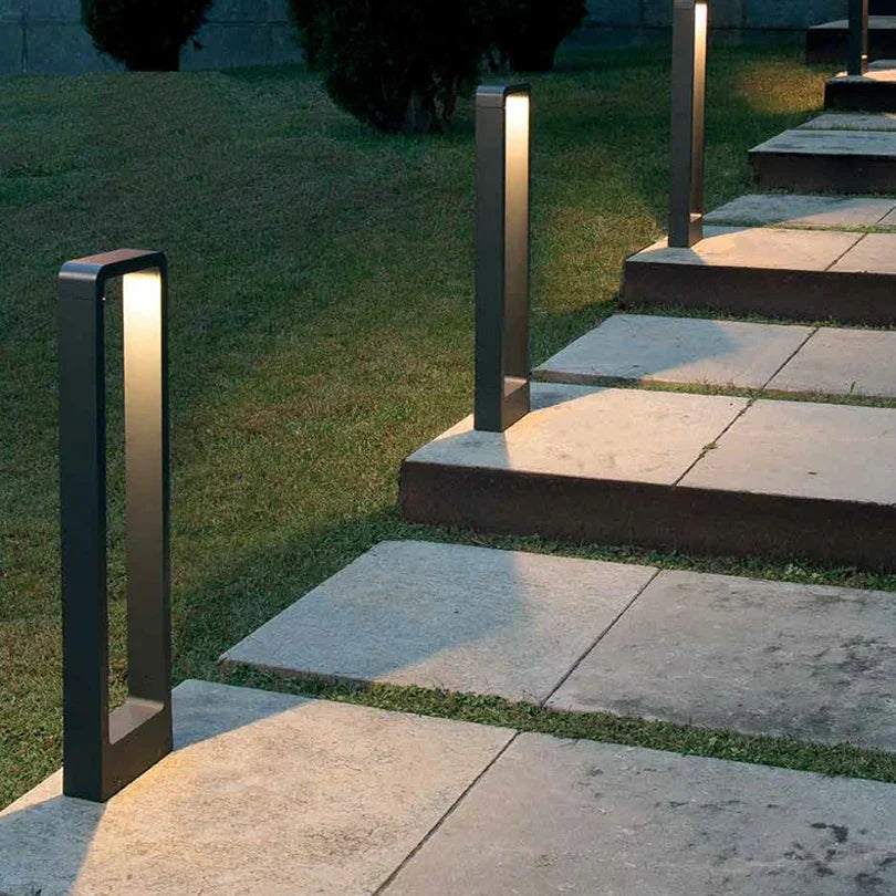 Outdoor Garden Light | IP65 Weather-Resistant Aluminium with Integrated LED