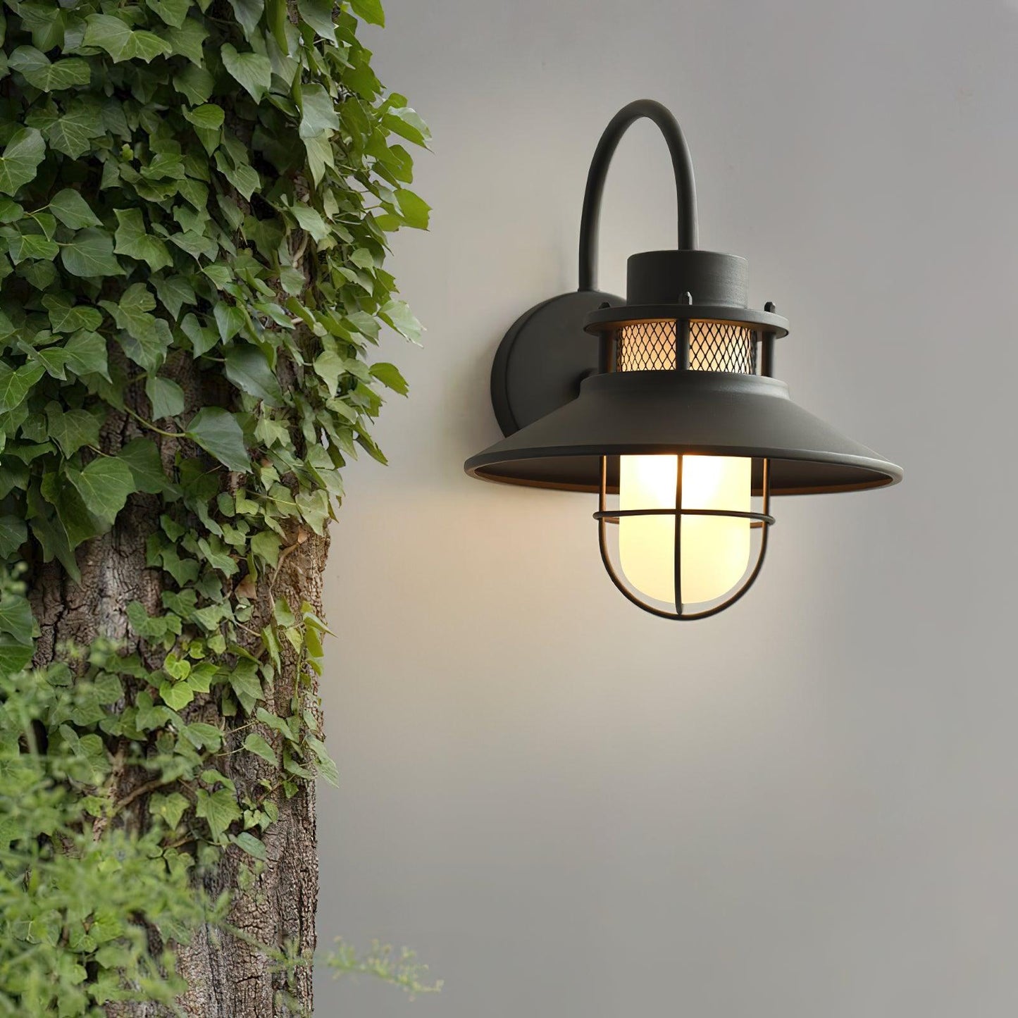 Outdoor Wall Lamp | Industrial Metal Fixture with IP44 Waterproof Rating
