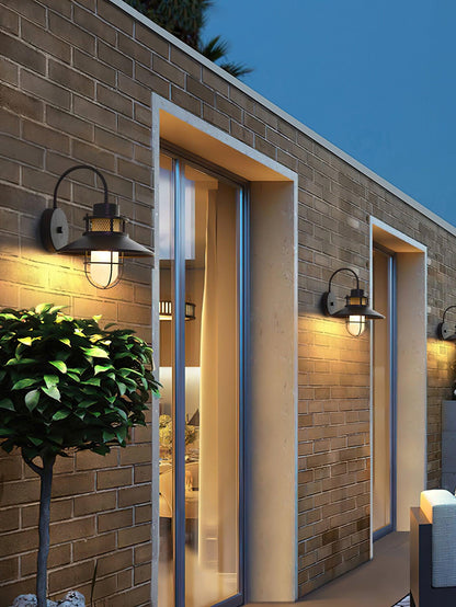 Outdoor Wall Lamp | Industrial Metal Fixture with IP44 Waterproof Rating