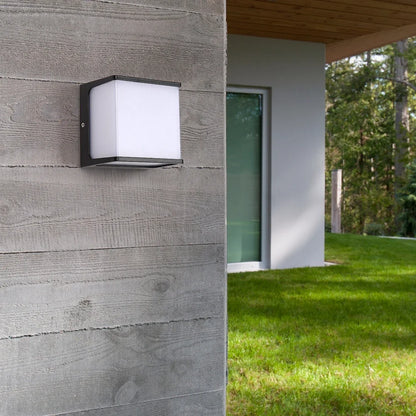 LED Outdoor Wall Light | IP65 Waterproof Aluminium Fixture for Pathways and Gardens