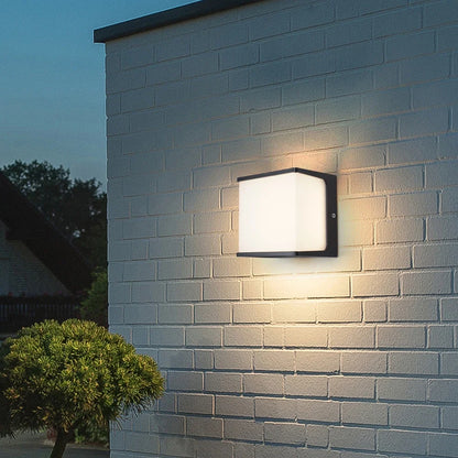 LED Outdoor Wall Light | IP65 Waterproof Aluminium Fixture for Pathways and Gardens