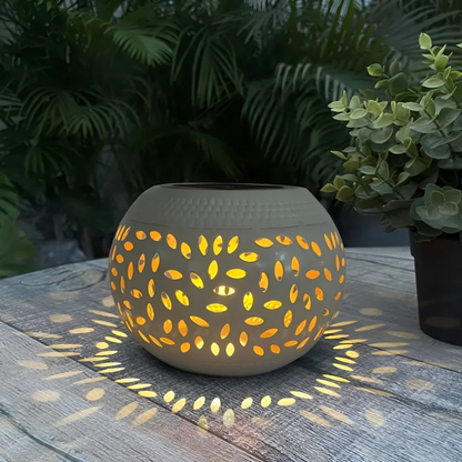 Solar Garden Light | Weather-Resistant Metal | Automatic Day/Night Sensor | IP65 Waterproof